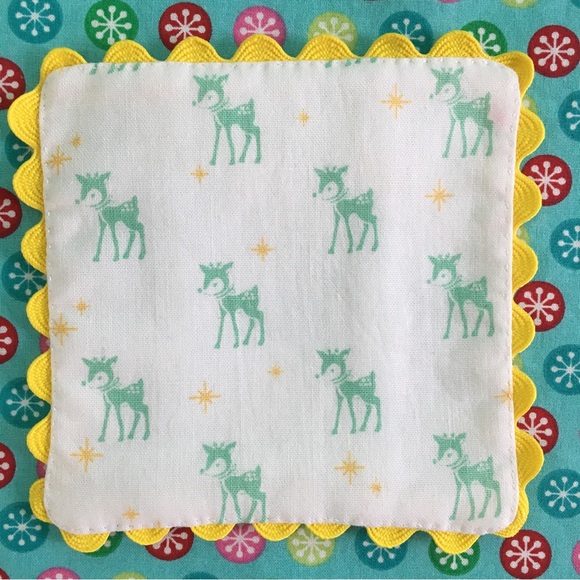 β¨White Mid-century Modern Reindeer Coasters, Hand Made Set of 2β¨ - Picture 8 of 12